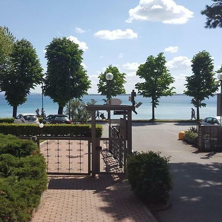 Le Rive Appartement Desenzano del Garda Buitenkant foto