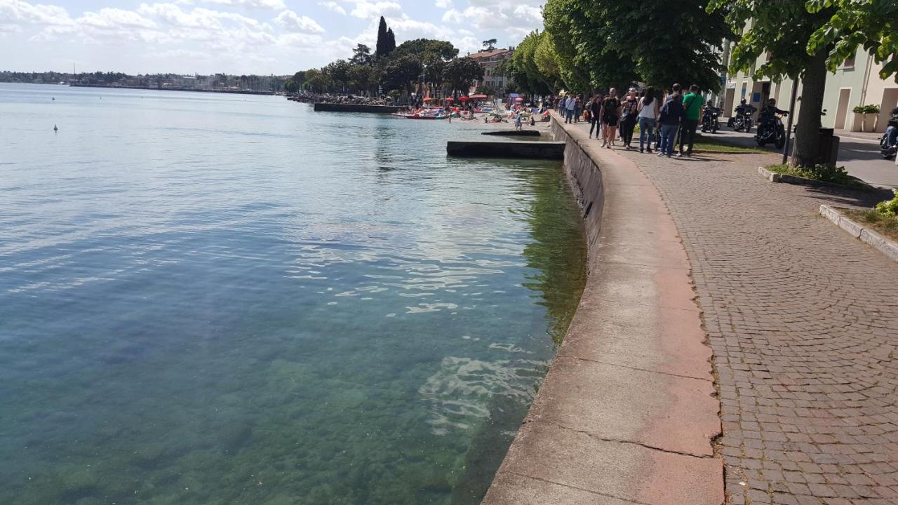 Le Rive Appartement Desenzano del Garda Buitenkant foto