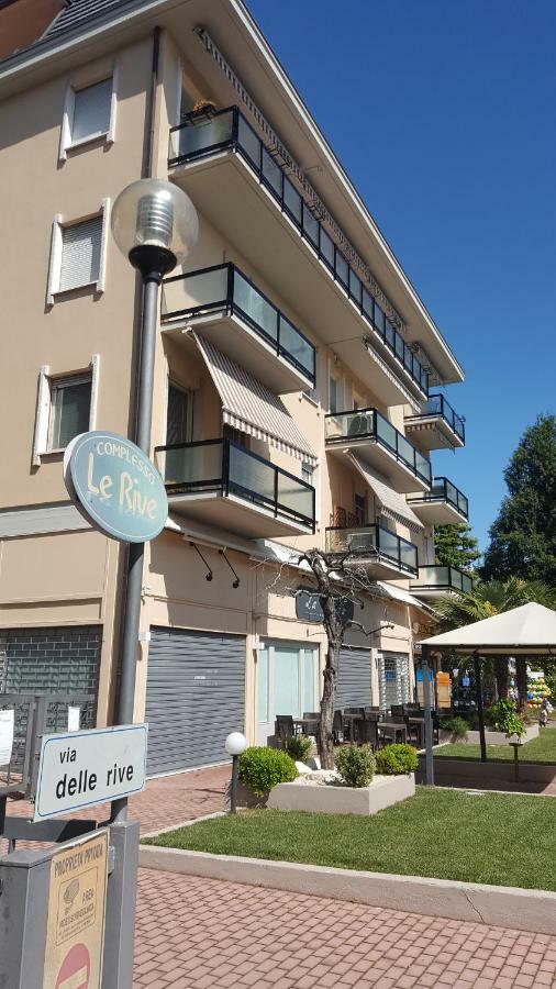 Le Rive Appartement Desenzano del Garda Buitenkant foto